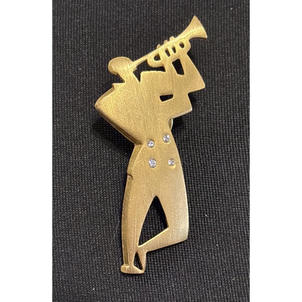 Vintage Jazz Player With Trumpet Brooch Pin W/ Rhinestones Gold Tone Signed